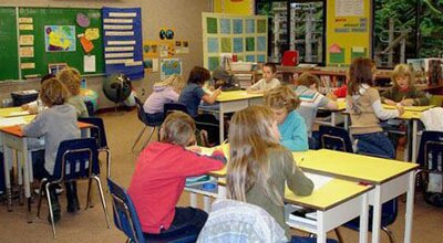 Как разнообразить школьные уроки английского языка?